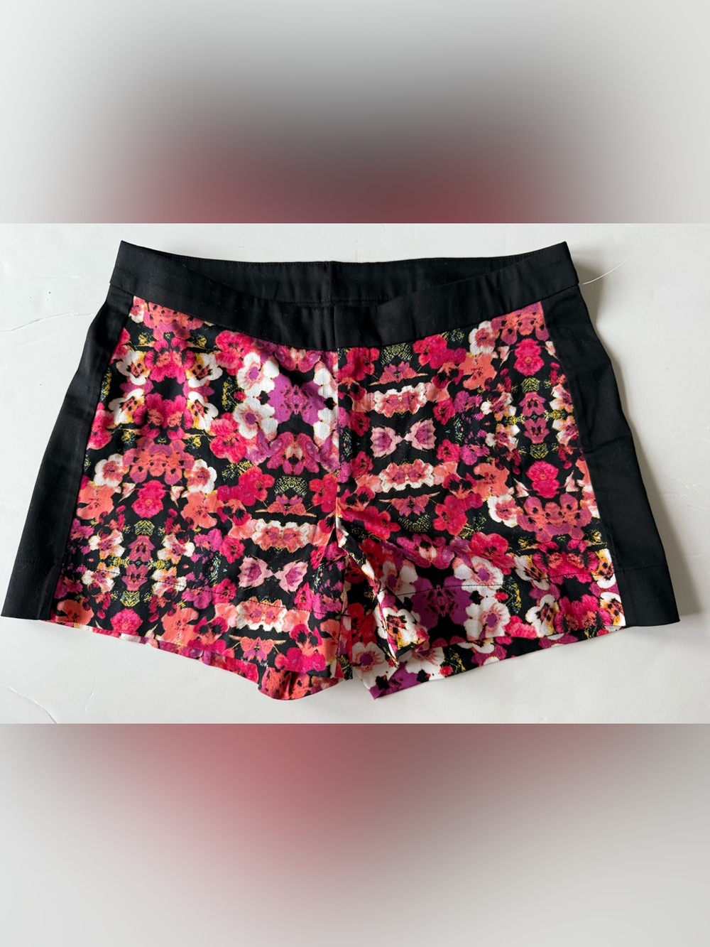 New women's size 4 Nicole miler preppy sho